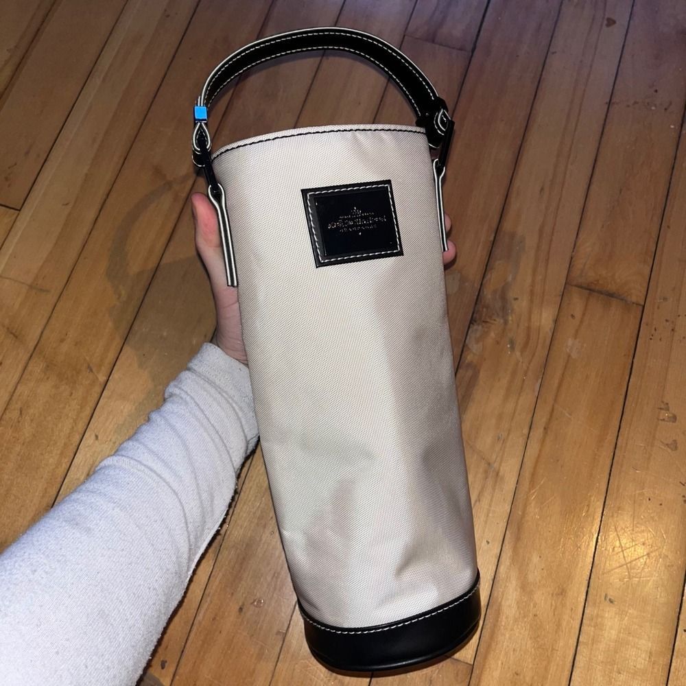 Moet Chandon Champagne Insulated Bottle Cooler Bag Silver Black Handle